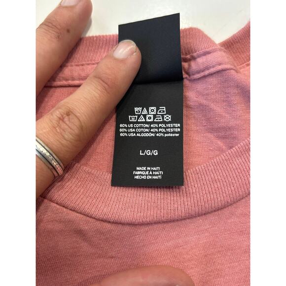 Put it On my Husbands Tab T-shirt Funny Relatable Tee - Picture 4 of 4